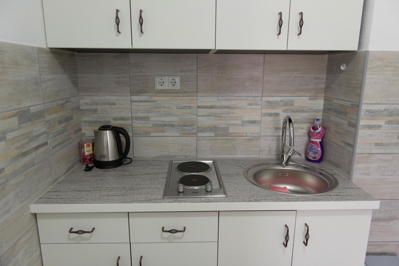 Apartmani Elegance Тузла Экстерьер фото